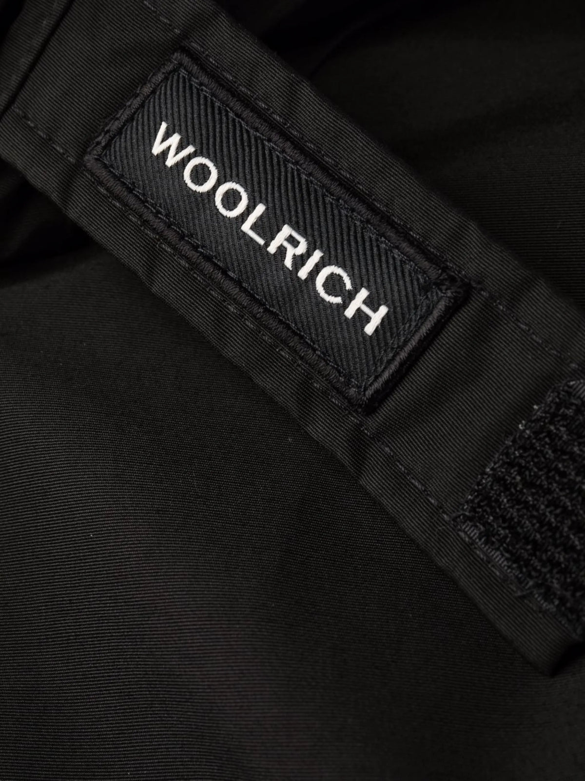 POLAR HIGH COLLAR PARKA BLACK
