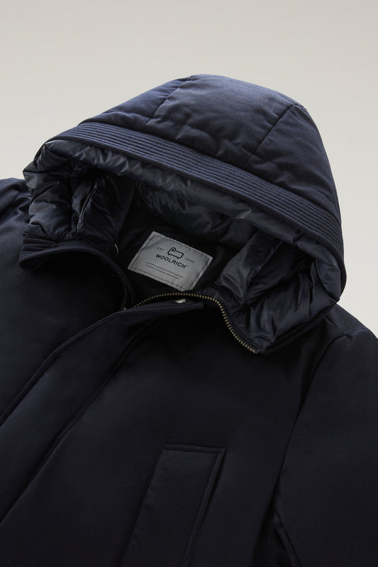 Woolrich Parka aus einer italienischen Woll- und Seiden-Mischung aus Loro Piana-Gewebe Melton Blue